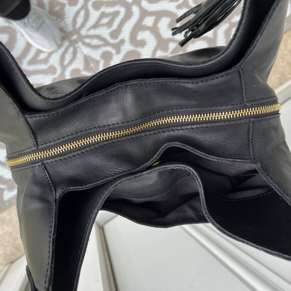 Margot New York Shoulder Bag Soft Leather Multiple Pockets Snap Closure Black OS - Picture 9 of 14